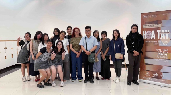 Hoa tay, exposition et workshop